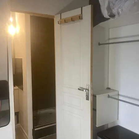 Triple Spacieuse Pour 3 Adultes Avec Terrasse Privee - Proche Disneyland Paris Homestay